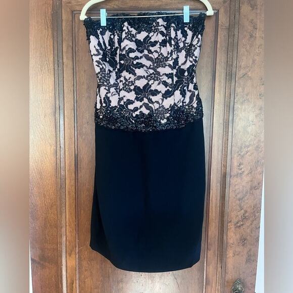 Liancarlo Nude and Black Lace Strapless Dress Women Size 10 8 - Picture 5 of 8